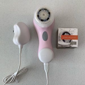 Brand New Clarisonic Face Brush